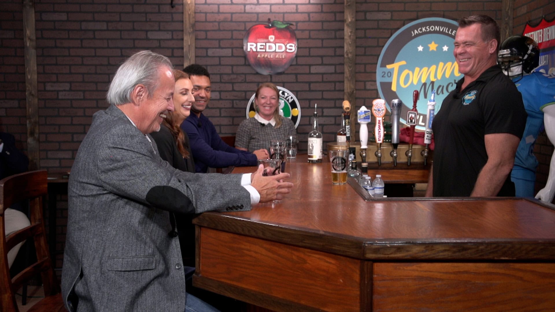 “The Horse’s Mouth” with Arthur Hernandez, Marisa and Carlos Garland, and Sharon Giannelli