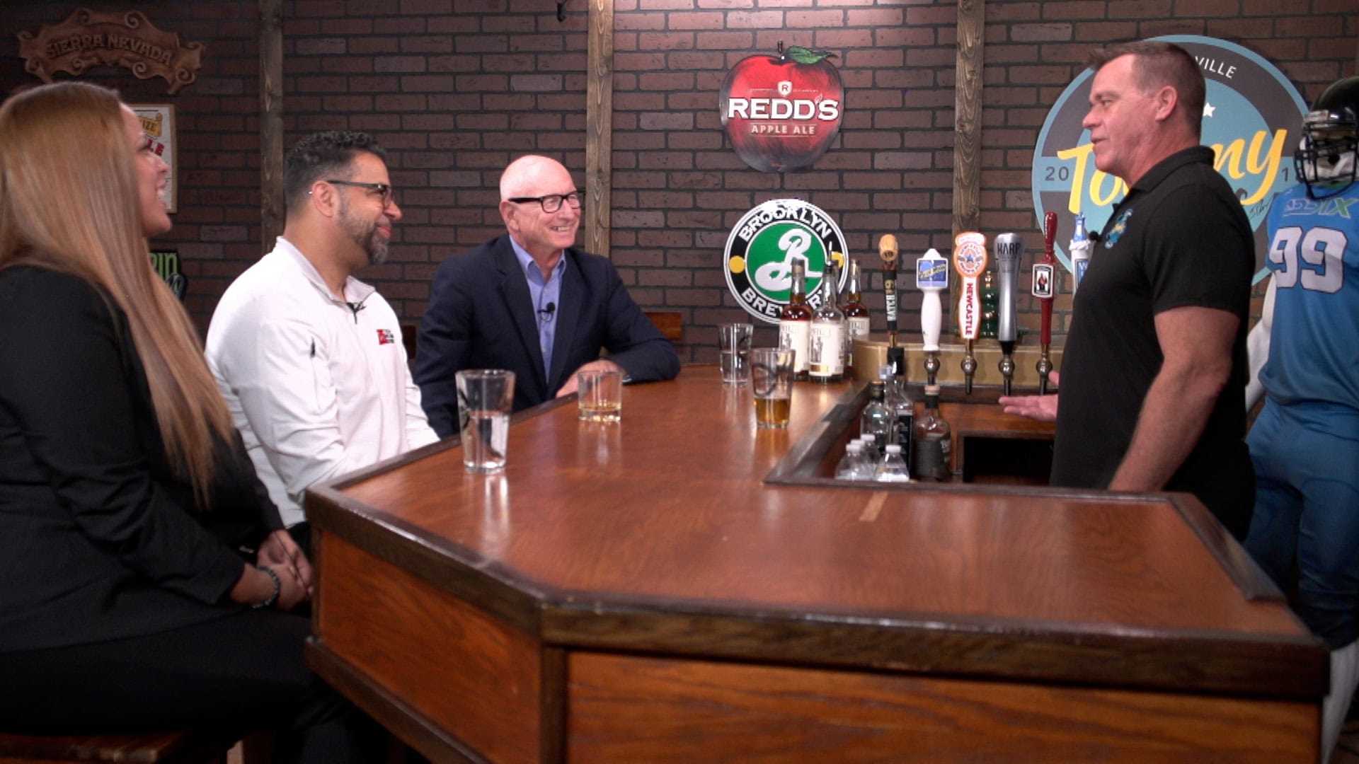 “The Horse’s Mouth” with Cindy Leslie,  Michael Cole, and Wally Conway
