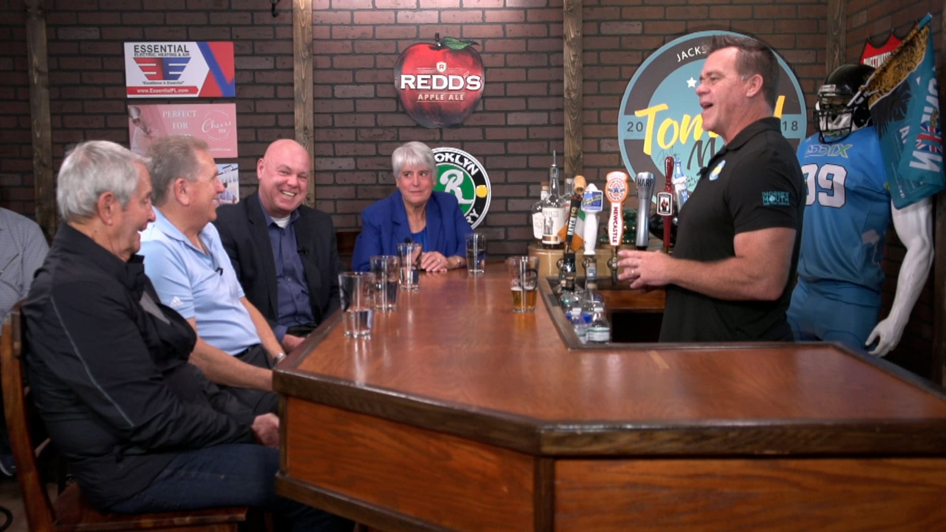 “The Horse’s Mouth” with Coach Jerry Sullivan, Coach Dave Campo, Anthony Rigney, and Suzi Lemen