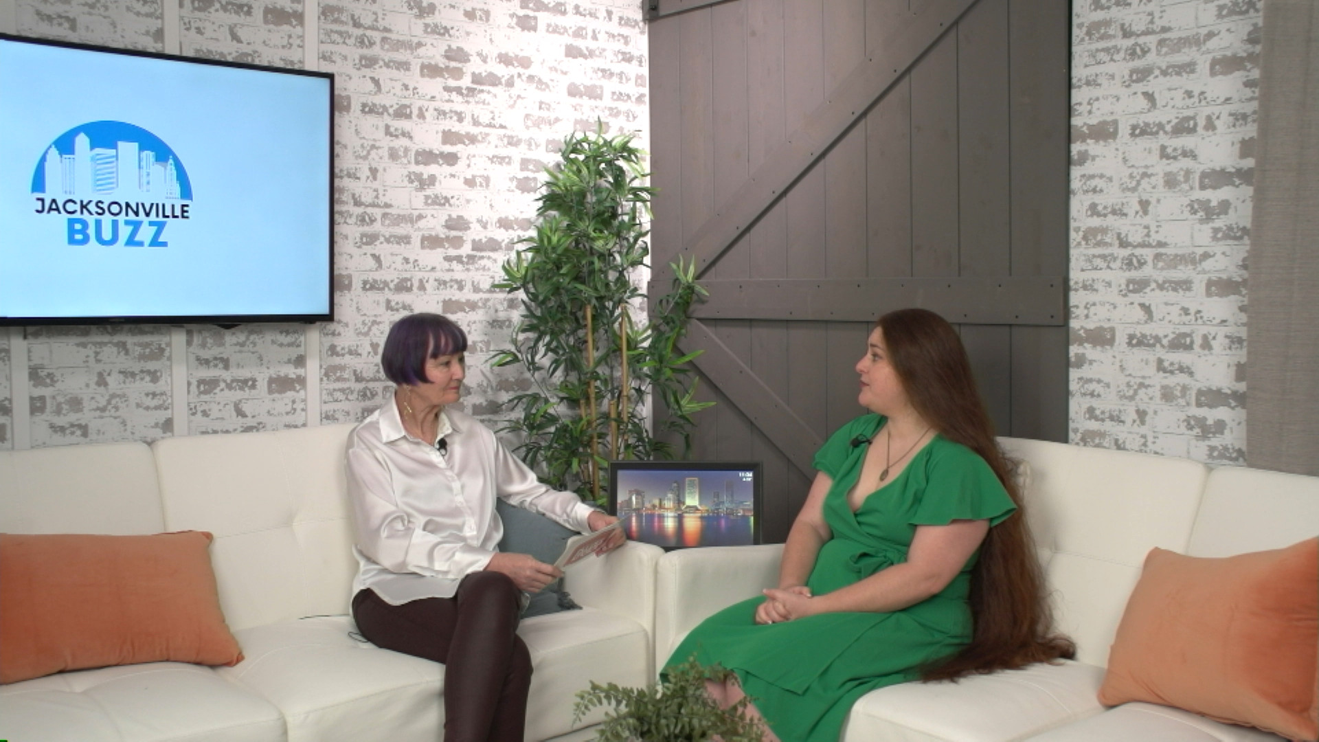 “The Jacksonville Buzz” with Danielle Wirsansky of White Mouse Productions